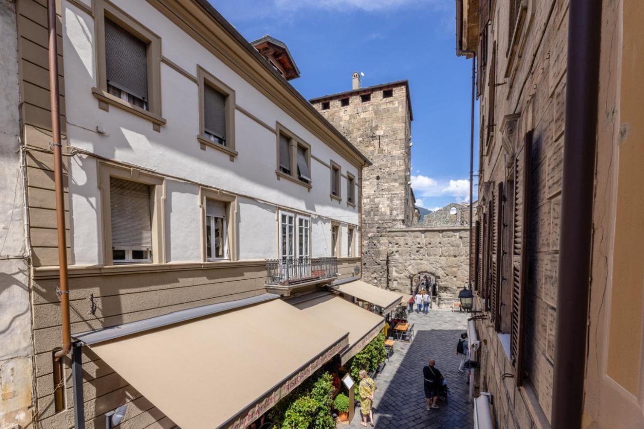 Aosta Centre Apartments - Porta Pretoria 56 Luaran gambar