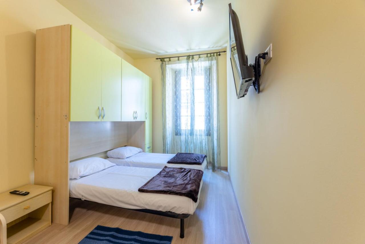 Aosta Centre Apartments - Porta Pretoria 56 Luaran gambar